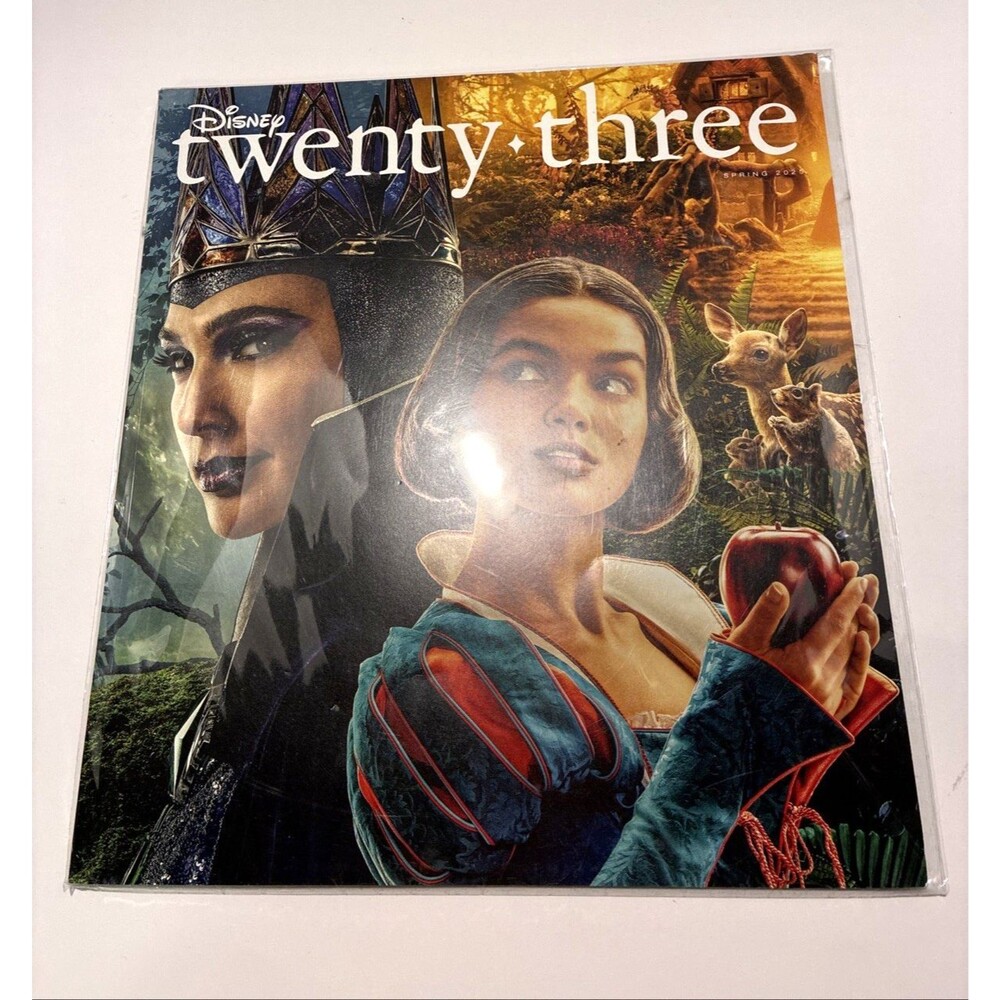 NEW D23 Disney Twenty Three Magazine Spring 2025 Snow White/Captain America Back